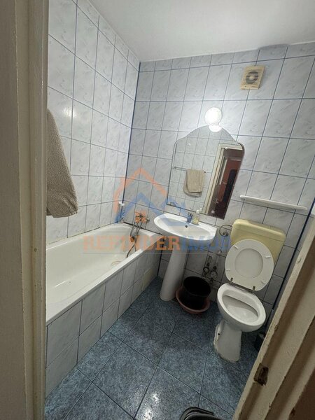 1 Decembrie 1918, Ozana, apartament 3 camere de vanzare