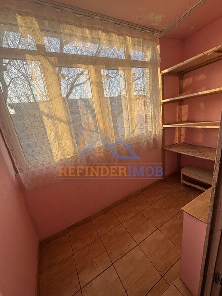 1 Decembrie 1918, Ozana, apartament 3 camere de vanzare